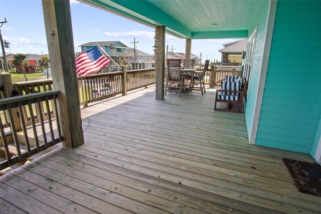 861 Wommack, Crystal Beach, TX 77650