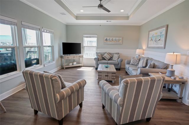 861 Wommack, Crystal Beach, TX 77650