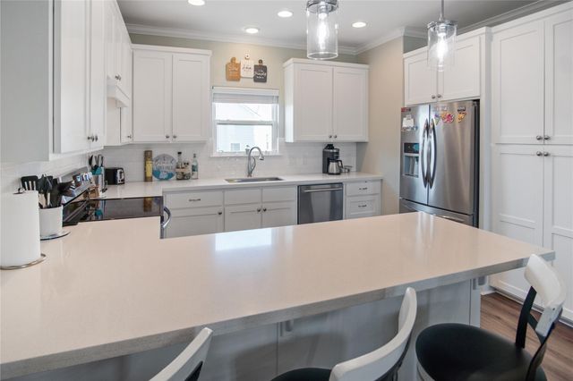 861 Wommack, Crystal Beach, TX 77650