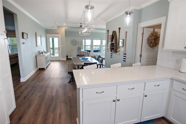 861 Wommack, Crystal Beach, TX 77650