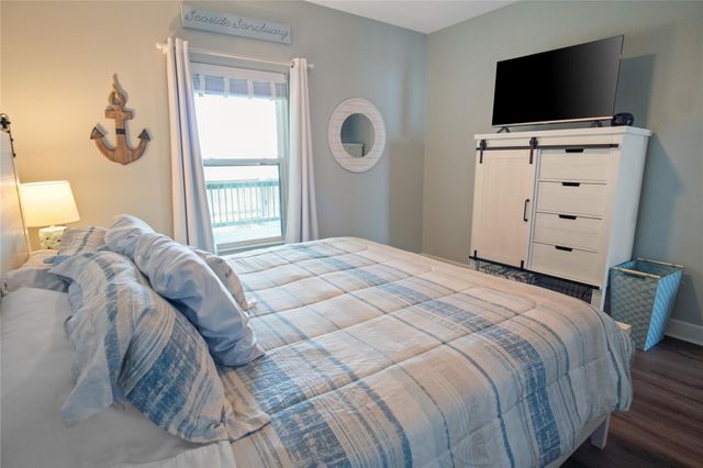 861 Wommack, Crystal Beach, TX 77650