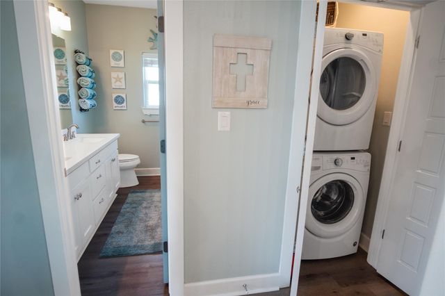 861 Wommack, Crystal Beach, TX 77650