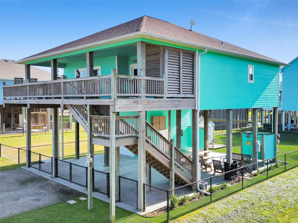 861 Wommack, Crystal Beach, TX 77650