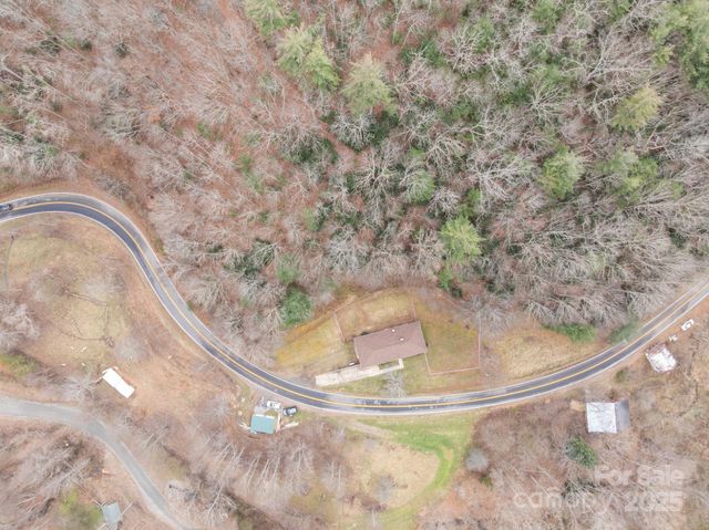 82 Greasy Cove Road, Leicester, NC 28748