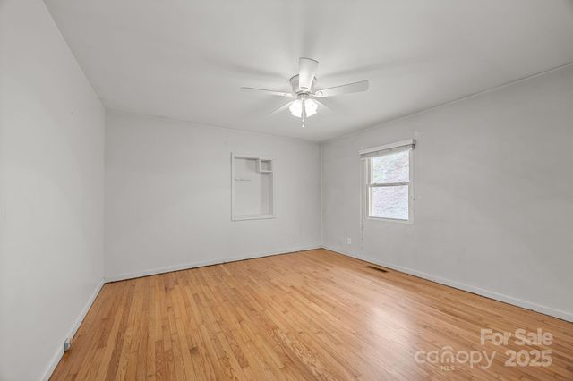 82 Greasy Cove Road, Leicester, NC 28748