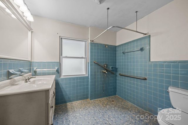 82 Greasy Cove Road, Leicester, NC 28748