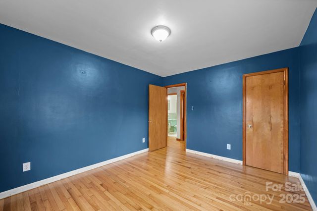 82 Greasy Cove Road, Leicester, NC 28748