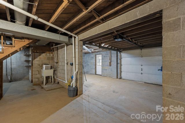 82 Greasy Cove Road, Leicester, NC 28748