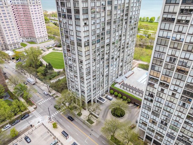 5455 N SHERIDAN Road 1915, Chicago, IL 60640