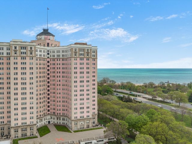 5455 N SHERIDAN Road 1915, Chicago, IL 60640
