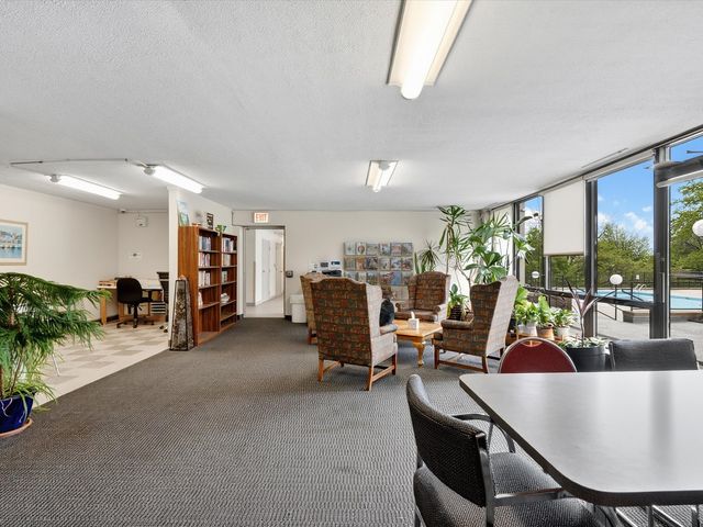 5455 N SHERIDAN Road 1915, Chicago, IL 60640
