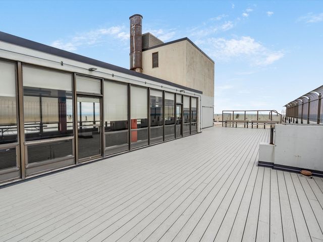 5455 N SHERIDAN Road 1915, Chicago, IL 60640