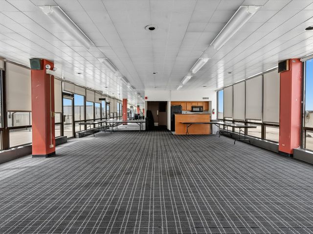5455 N SHERIDAN Road 1915, Chicago, IL 60640