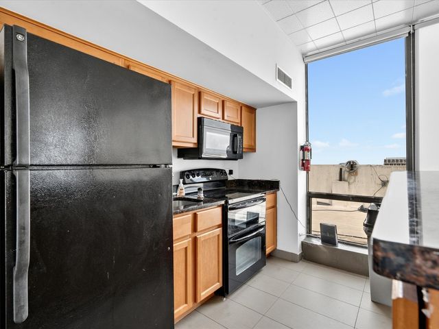 5455 N SHERIDAN Road 1915, Chicago, IL 60640