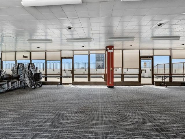 5455 N SHERIDAN Road 1915, Chicago, IL 60640