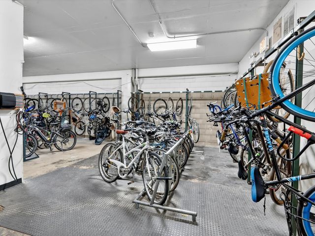 5455 N SHERIDAN Road 1915, Chicago, IL 60640