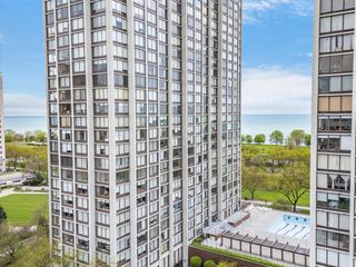 5455 N SHERIDAN Road 1915, Chicago, IL 60640