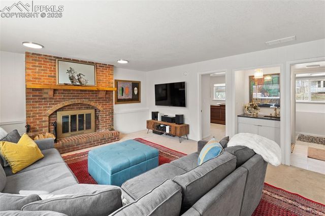 5363 E Old Farm Circle, Colorado Springs, CO 80917