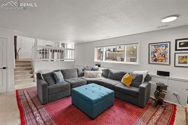 5363 E Old Farm Circle, Colorado Springs, CO 80917