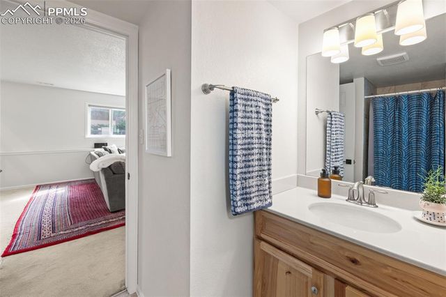 5363 E Old Farm Circle, Colorado Springs, CO 80917