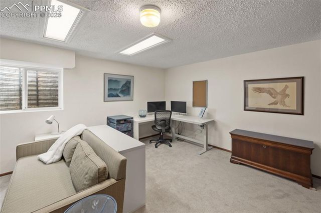 5363 E Old Farm Circle, Colorado Springs, CO 80917