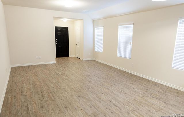 8202 Tesoro Hills, San Antonio, TX 78242