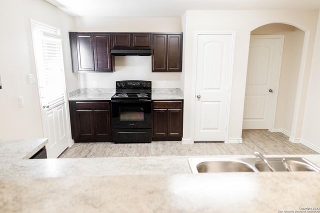 8202 Tesoro Hills, San Antonio, TX 78242