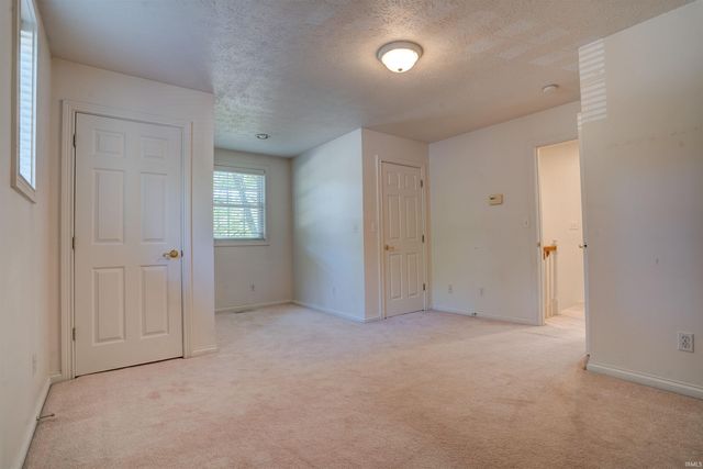 215 S Tinsel Circle, Santa Claus, IN 47579