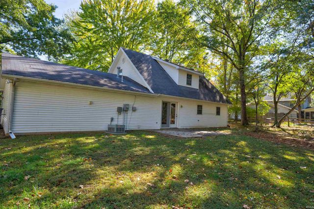 215 S Tinsel Circle, Santa Claus, IN 47579