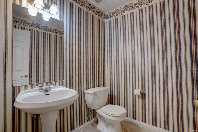 215 S Tinsel Circle, Santa Claus, IN 47579