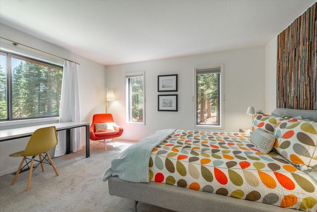 12474 Lakeview Court, Truckee, CA 96161