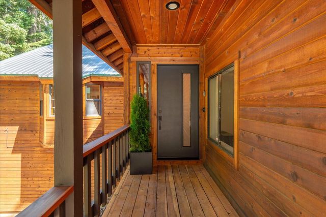 12474 Lakeview Court, Truckee, CA 96161