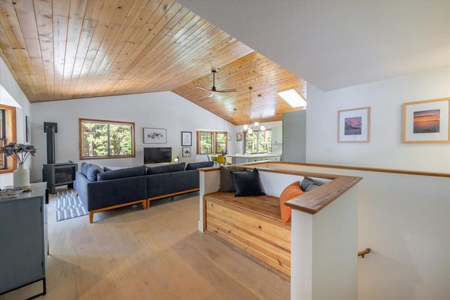 12474 Lakeview Court, Truckee, CA 96161