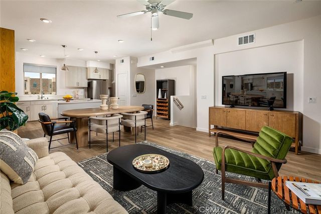 27841 S Jameson Drive, San Pedro, CA 90732