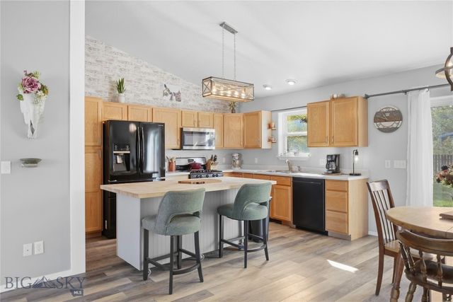 908 Paisley Drive, Belgrade, MT 59714