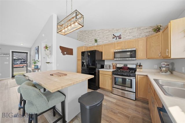 908 Paisley Drive, Belgrade, MT 59714