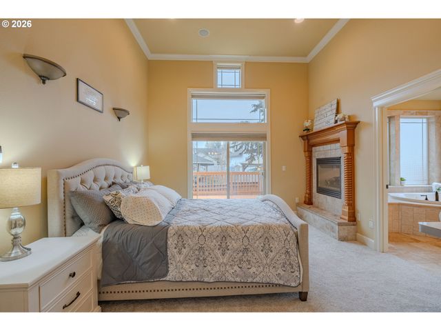 1296 E LUCAS St, La Center, WA 98629