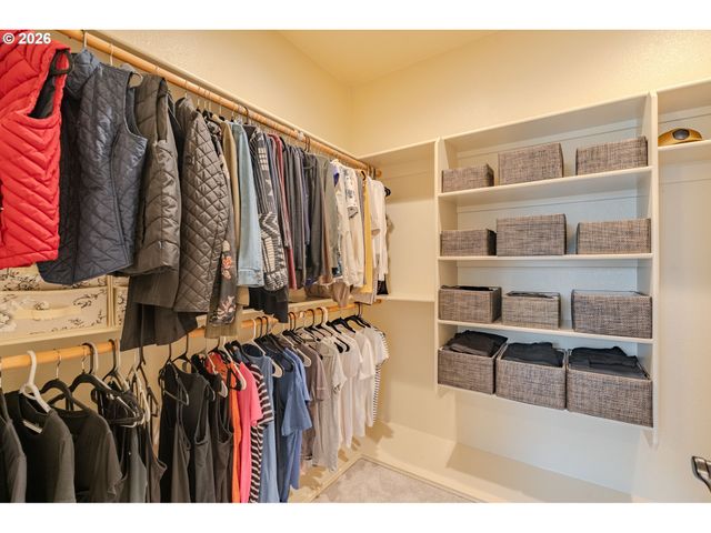 1296 E LUCAS St, La Center, WA 98629