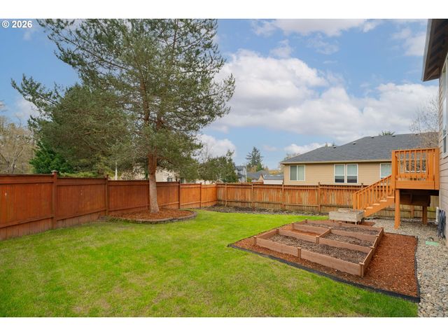 1296 E LUCAS St, La Center, WA 98629