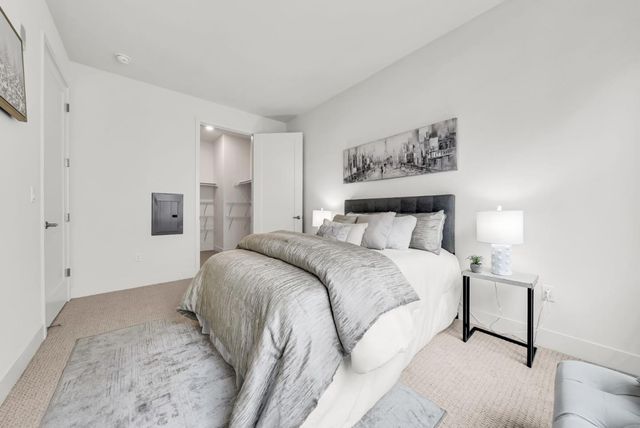 769 Eppleton Lane 302, Foster City, CA 94404