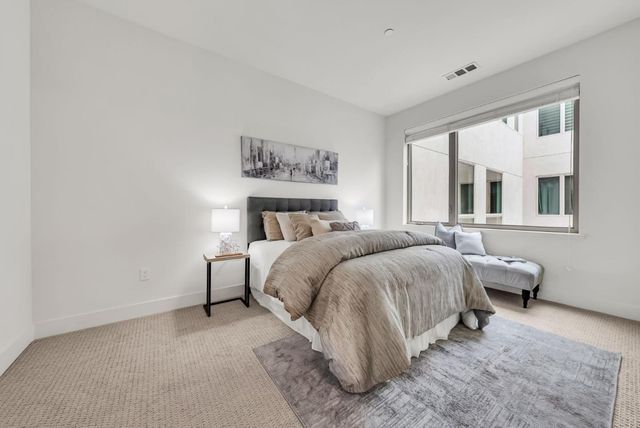 769 Eppleton Lane 302, Foster City, CA 94404