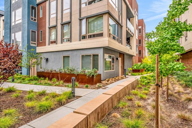 769 Eppleton Lane 302, Foster City, CA 94404