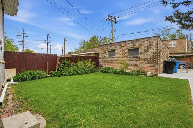 7923 S Luella Avenue, Chicago, IL 60617