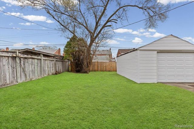 19322 Ilene Street, Detroit, MI 48221