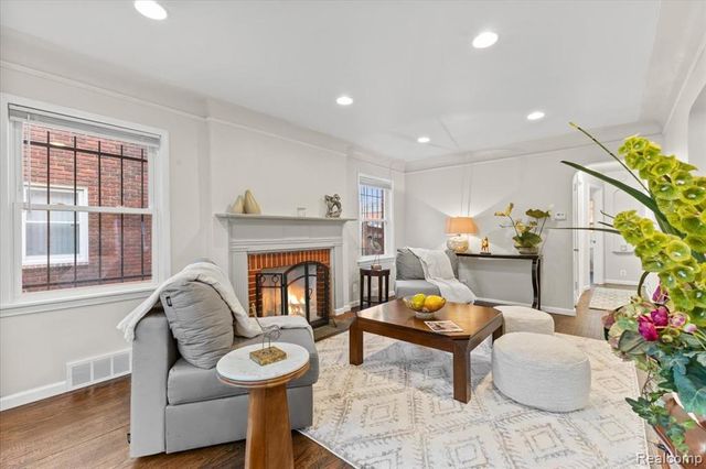 19322 Ilene Street, Detroit, MI 48221