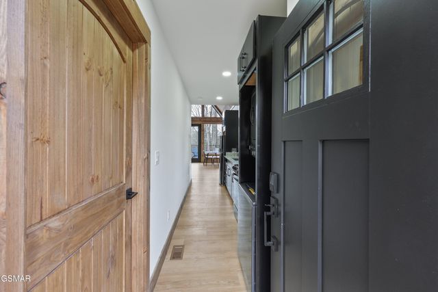 204 Braydens Way, Gatlinburg, TN 37738