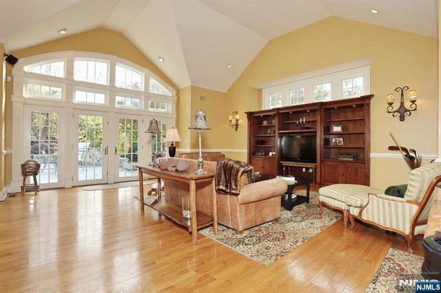 20 Spring Valley Road, Montvale, NJ 07645