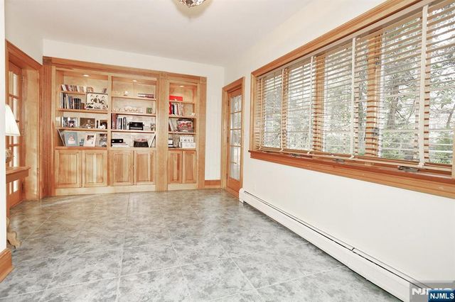 20 Spring Valley Road, Montvale, NJ 07645