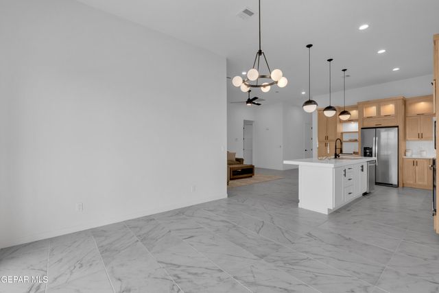 13384 Emerald Copper, Horizon City, TX 79928