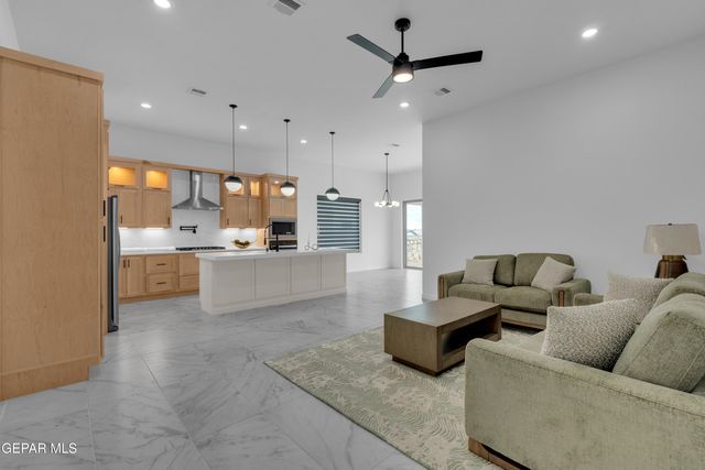 13384 Emerald Copper, Horizon City, TX 79928
